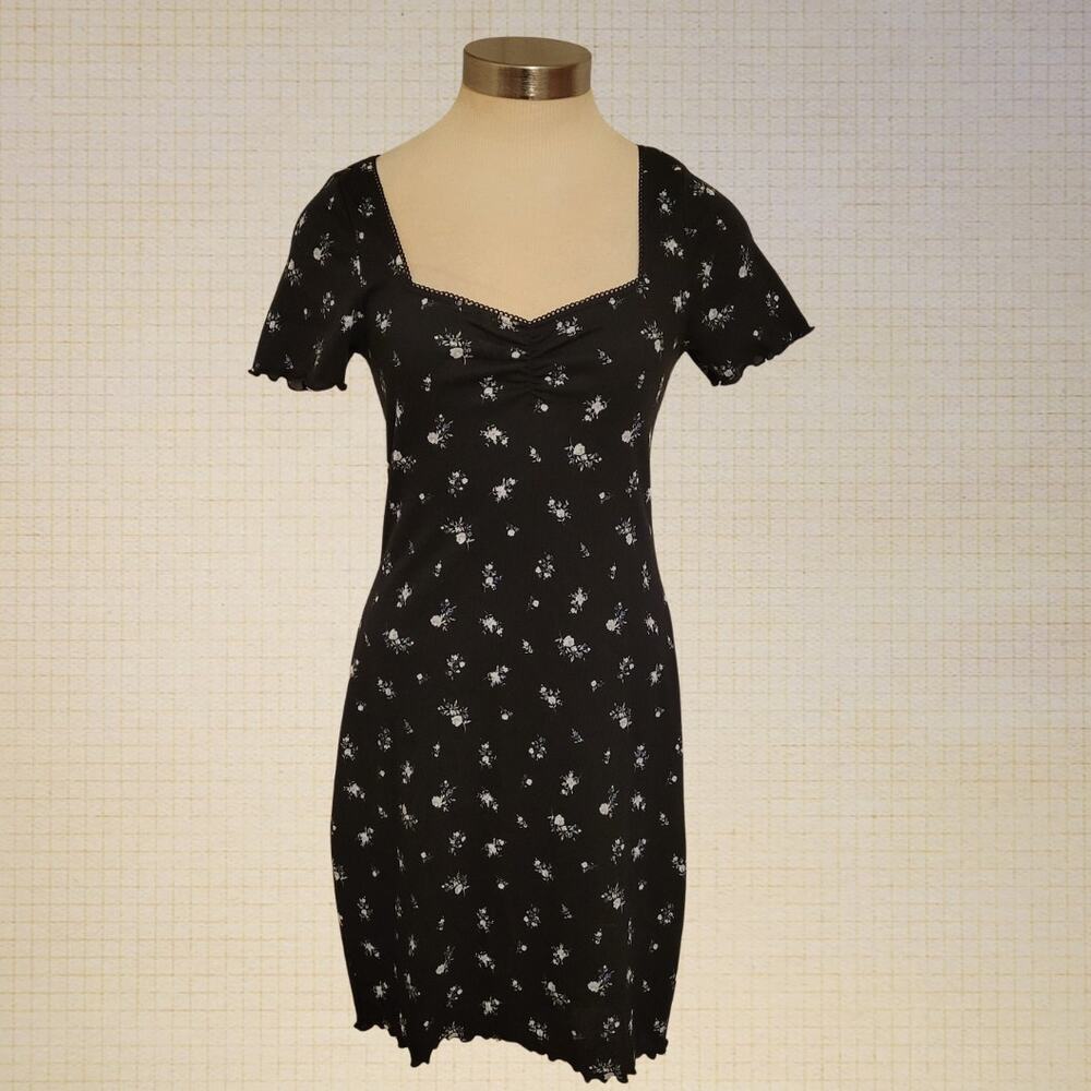 H&M Ribbed Sweetheart Neckline Stretchy Midi Dress Medium